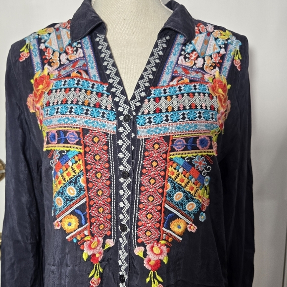Johnny Was Blue Button Down Embroidered Long Sleeve Shirt Dress Sz Small - Picture 3 of 12